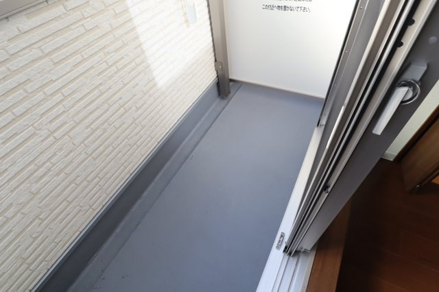 クレアール小綱町のバルコニー