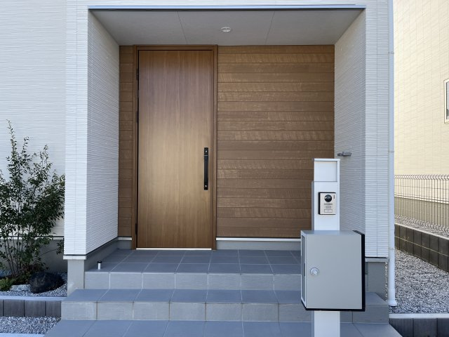 【玄関】 | 本庄市日の出　新築戸建　フルクラシル　全3棟　C号棟