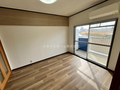 【居間・リビング】 | リバーサイドレジデンス