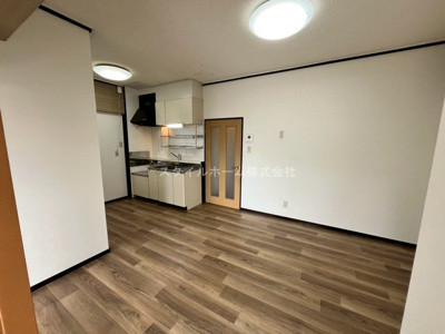 【居間・リビング】 | リバーサイドレジデンス