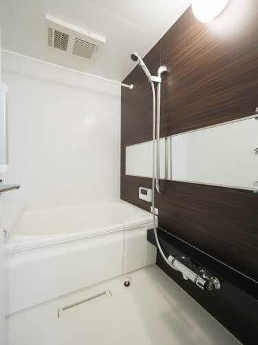 サンビューロ・シンエイの浴室