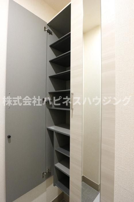 リベラルの玄関