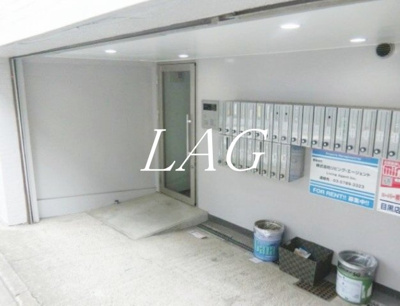 【エントランス】 | ウエストヒル | エントランスです。