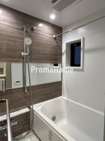 シーズンフラッツ新御徒町の浴室