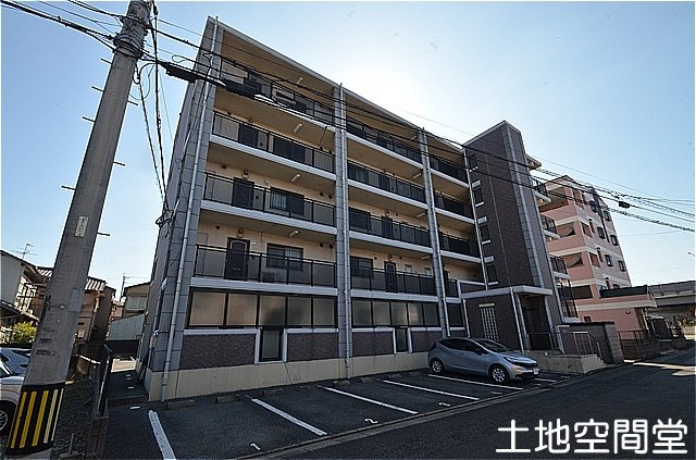 プレステージ陣原の外観