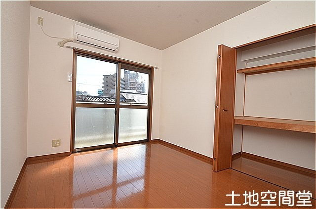 プレステージ陣原の収納