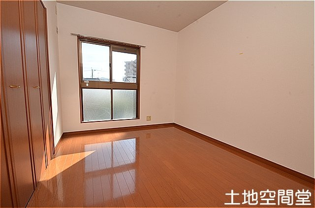 プレステージ陣原の寝室