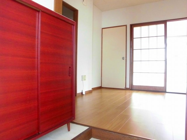 エルディム橋本の玄関|毎日通る玄関はこちらです