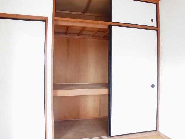 エルディム橋本の収納|こまごまとしたものを収納できそうですね