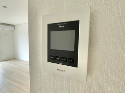 【防犯設備】 | 【新築戸建て】秋田市外旭川第5 | ※未完成につき同仕様写真
TVモニター付インターホン
