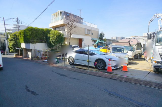 上原３　土地の外観|小田原・千代田線「代々木上原」駅徒歩6分
小田原線「東北沢」駅徒歩6分
井の頭線「池ノ上」駅徒歩12分