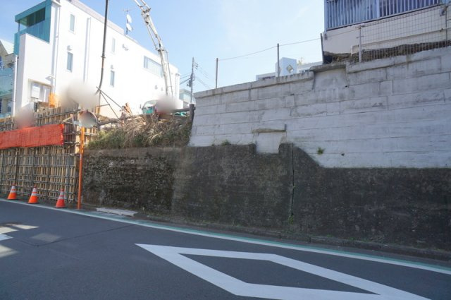 上原３　土地の外観|小田原・千代田線「代々木上原」駅徒歩6分
小田原線「東北沢」駅徒歩6分
井の頭線「池ノ上」駅徒歩12分