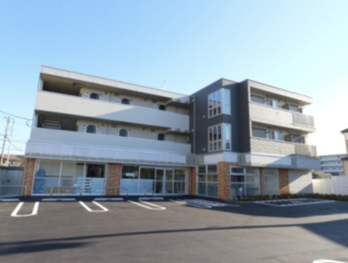 レーヴマニフィック南柏の駐車場