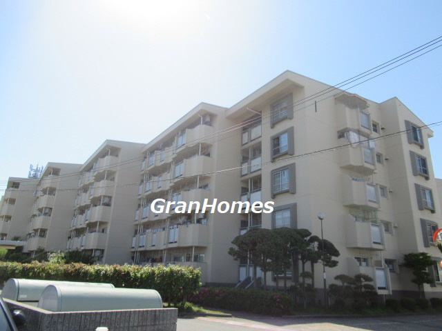 明石大窪住宅4号棟