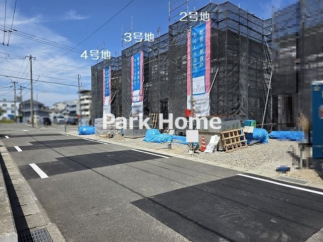 高知市南金田-3号棟- 新築戸建ての前面道路含む現地写真|3号棟　2026.4月：建築中（全体）