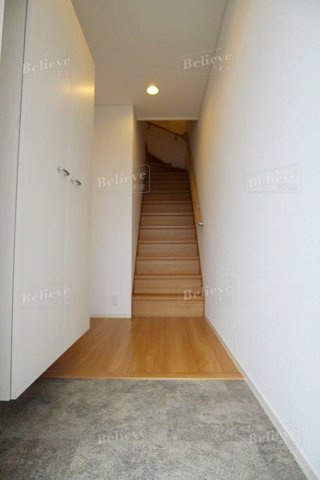 アザレア梅満の玄関|シューズボックス付きの玄関です★