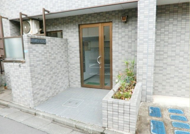 【エントランス】