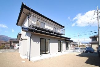 【外観】 | 南アルプス市飯野 内外装一新 中古戸建 敷地85坪 全洋室 | リフォーム完了済み　随時ご見学可能です。