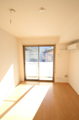 【居間・リビング】 | シーズ・レフィネ16