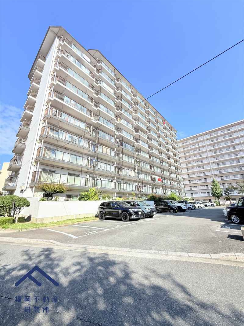 ローレルハイツ南福岡三号棟の外観