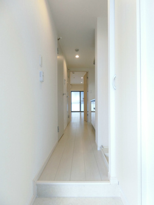 【玄関】 | リブリ・ニューイースト