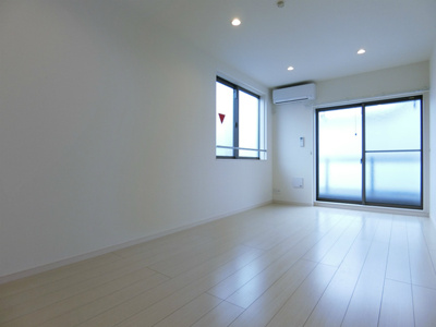  | リブリ・ニューイースト