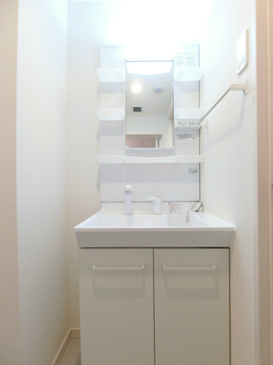 【洗面所】 | リブリ・ニューイースト