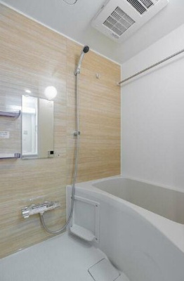【浴室】 | SOLASIA residence荻窪 | 追い焚き機能、浴室乾燥機付きバス。