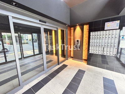 【エントランス】 | ヴィラナリー太子橋今市