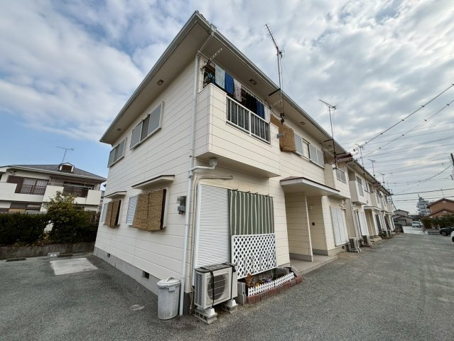 メゾネット松東の外観