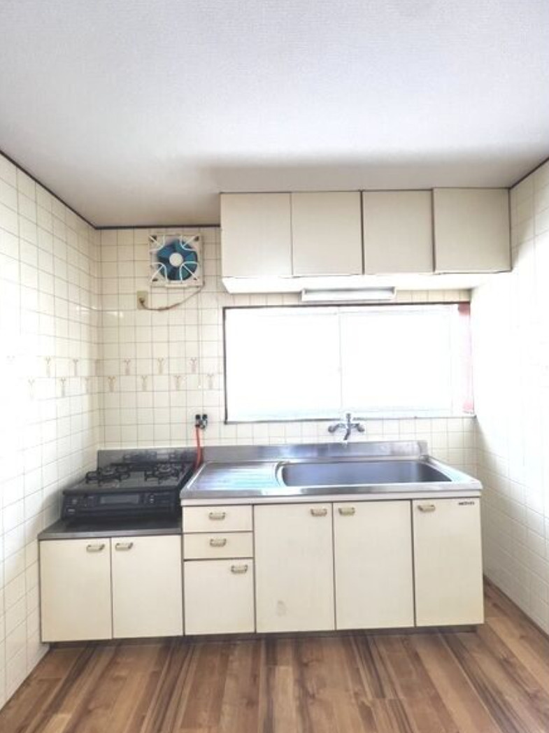 メゾネット松東のキッチン