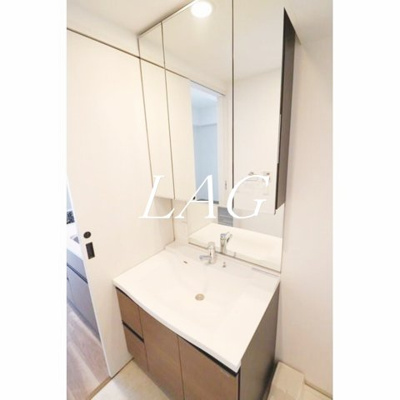 【洗面所】 | ＲＯＤＩＡ日本橋茅場町 | 洗面台です。