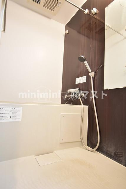 スワンズシティ堺筋本町の浴室