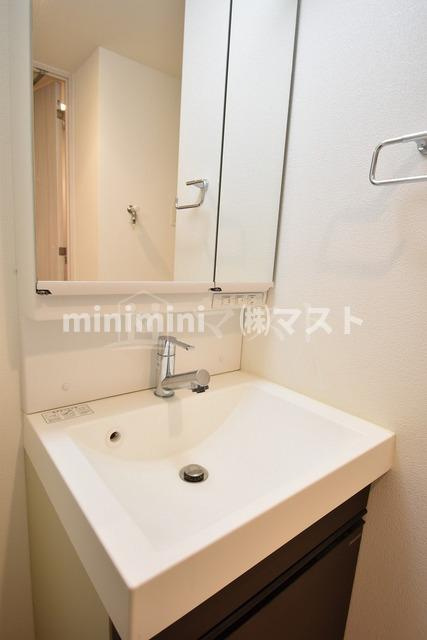 スワンズシティ堺筋本町の洗面所