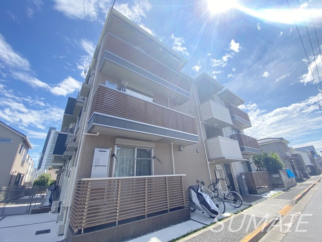 ハイクレア篠崎の外観|3階建てです！