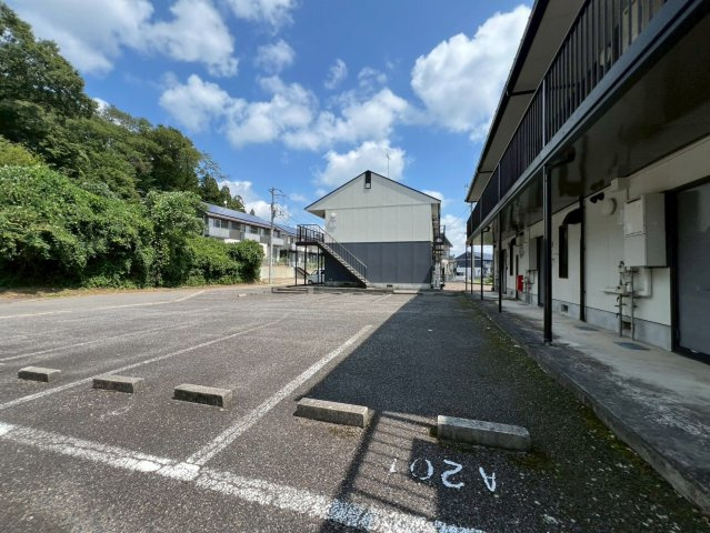 セントレージ立石Ａの駐車場