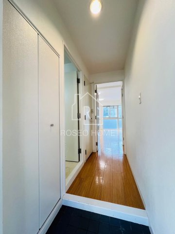 日宝ライフ十二軒町の玄関