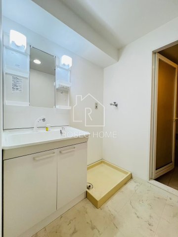 日宝ライフ十二軒町の洗面所