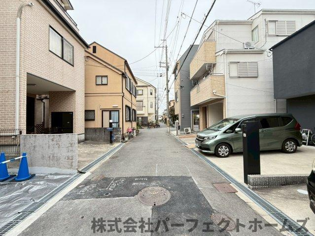 【前面道路含む現地写真】の画像