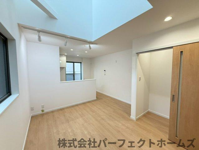 【居間・リビング】の画像