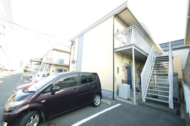 ル・クール東古松Ⅰの駐車場