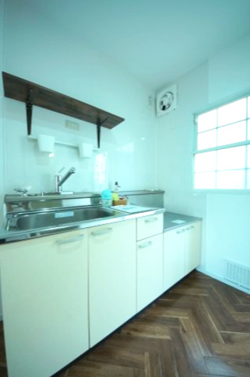 ル・クール東古松Ⅰのキッチン|※写真は別の部屋のものです。