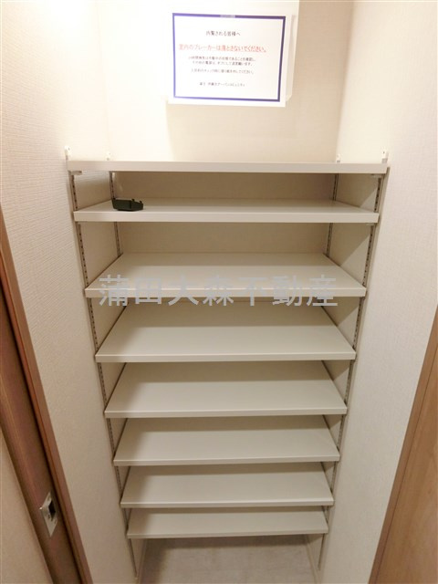 レジディア下丸子プレイスの収納|玄関収納