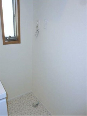 【設備】 | アークチェリー | 室内洗濯機置き場。