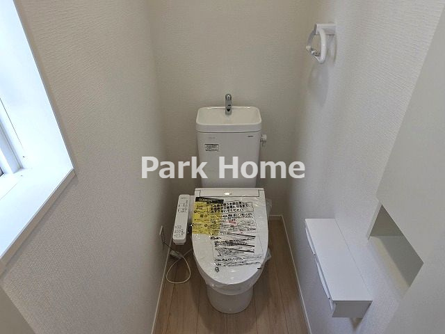 高知市南金田-5号棟- 新築戸建てのトイレ|１F:トイレ