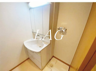 【洗面所】 | グランデュール千鳥 | 独立洗面台です。