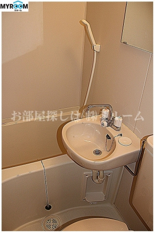 アーバンプレイス沼袋Ⅲの浴室|バス（同一仕様写真）