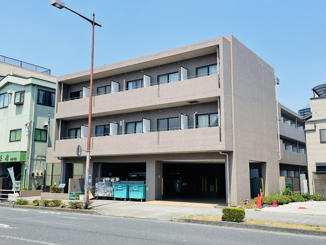 Ｂｉｇ　Ｔｈｒｏｕｇｈの外観