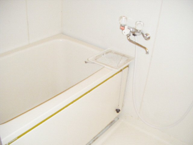 トリヴァンベール原木中山の浴室|キレイな浴室です