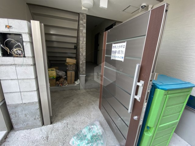 フジパレス俊徳道イーストのエントランス